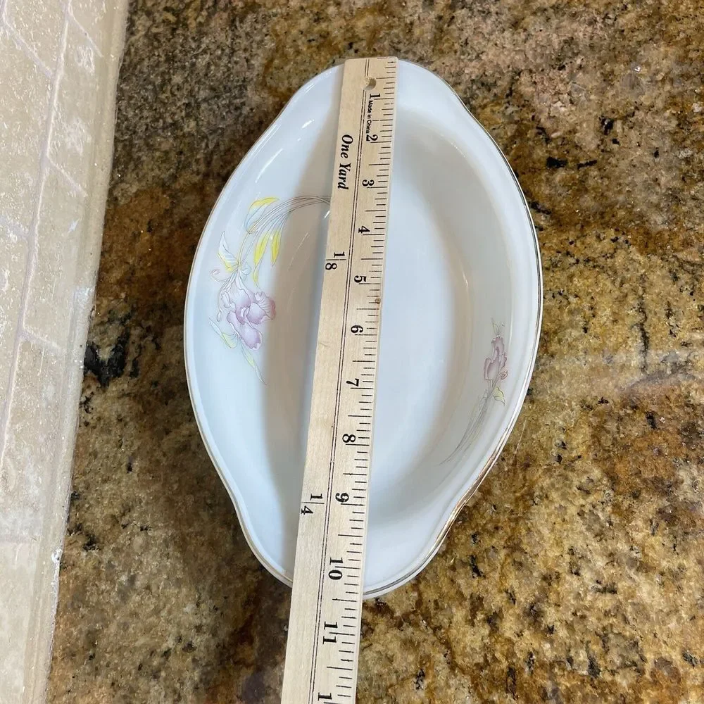 VTG Pair Acropal France Relish Dishes 10.5 Inch Victoria Oval‎ Milk Glass Floral